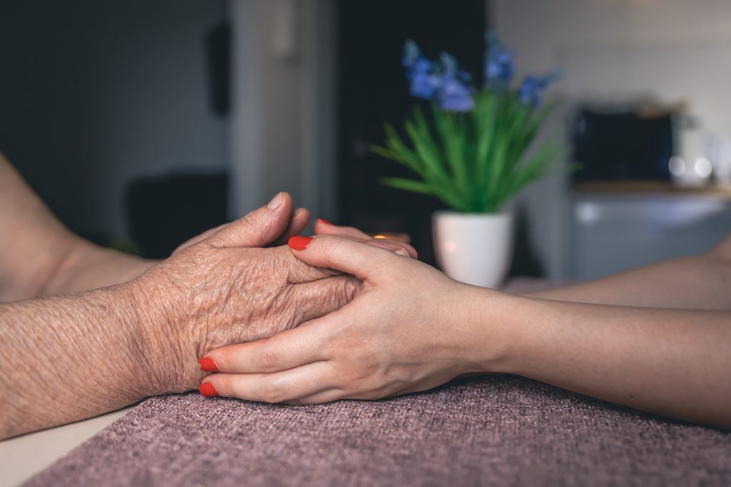 Ayuda para ancianos a domicilio